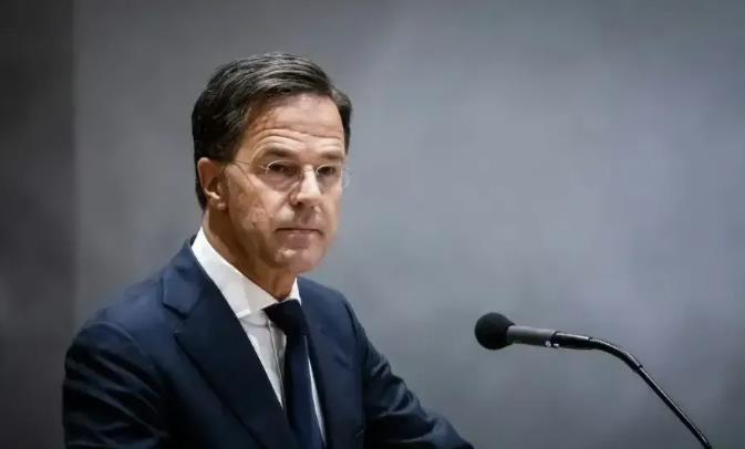 北约摊牌了！

北约秘书长吕特公开表示，北约现在的战略是让乌克兰继续战斗，如果与