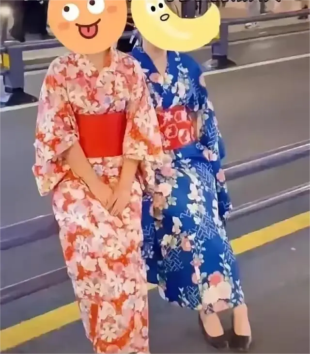 有人提出这样的怪论：既然中国人不能穿和服，那为什么又能穿西服？你怎么反驳他？ ​