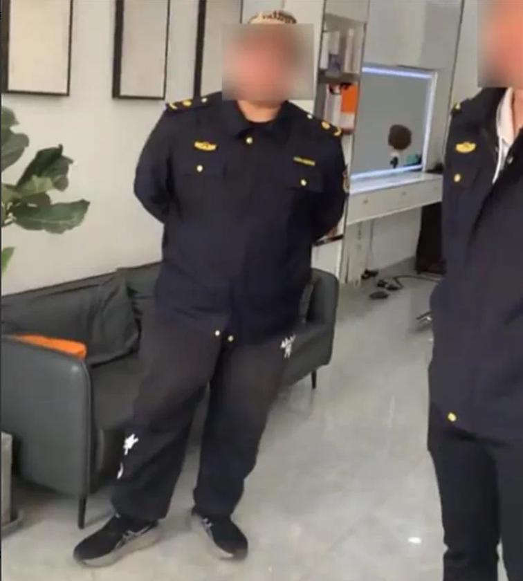 10月24日，河北沧州一理发店被街道办执法人员警告：因空气检测报告过期，可能面临