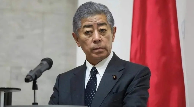 日本外相最近提到，反日和厌中情绪都应该消除。
要想让中国人不再反感日本，其实很简