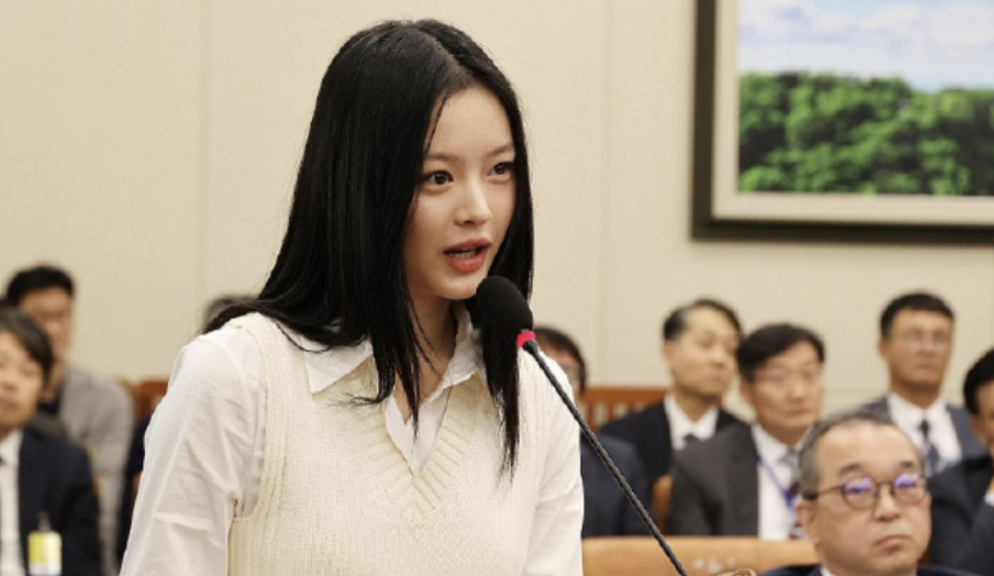 韩国女团成员哭诉被霸凌，身后一众大佬冷漠令人寒心！

韩联社20日报道称，韩国著