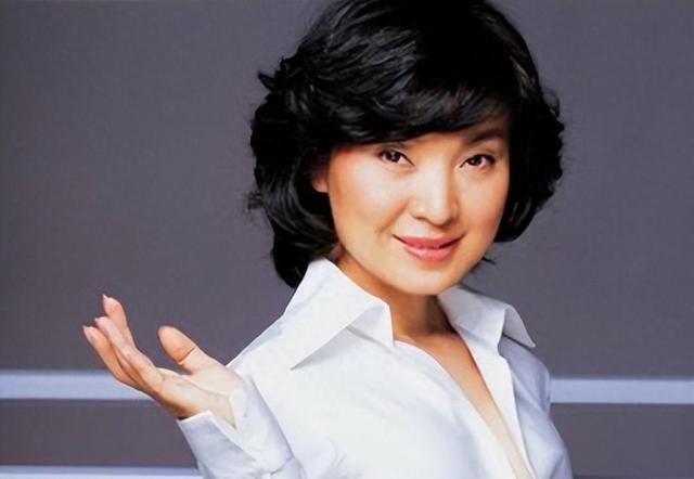 国家一级演员陈红,凭借春晚一曲爆红!转走丈夫12亿,今销声匿迹(看一下演员陈红的剧照)-第24张图片-九妖电影 国家一级演员陈红,凭借春晚一曲爆红!转走丈夫12亿,今销声匿迹(看一下演员陈红的剧照)-第24张图片-九妖电影