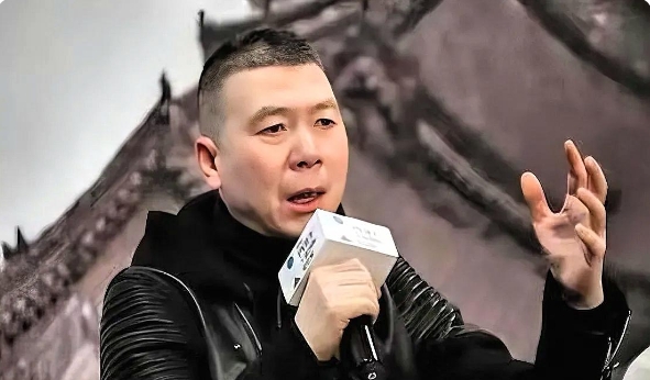 冯小刚在朋友圈里对《哪吒》导演饺子发声了！
原来是华谊兄弟给饺子提了一个天价合同