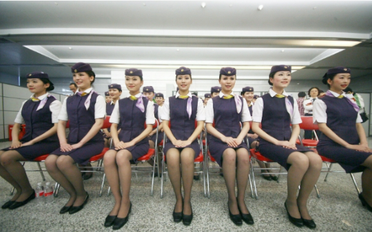 高铁上不为人知的秘密，两条计谋，忽悠4个国家