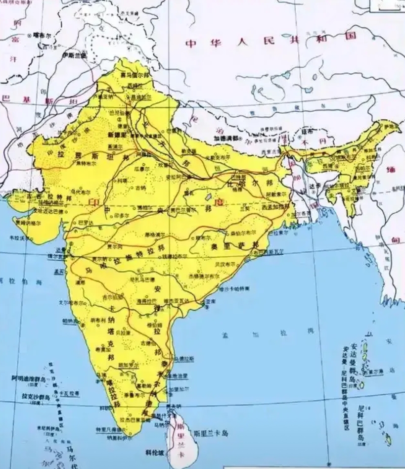 反常，太反常了！
印度一个14亿多人口的世界大国，却找不出几个知名的沿海城市出来