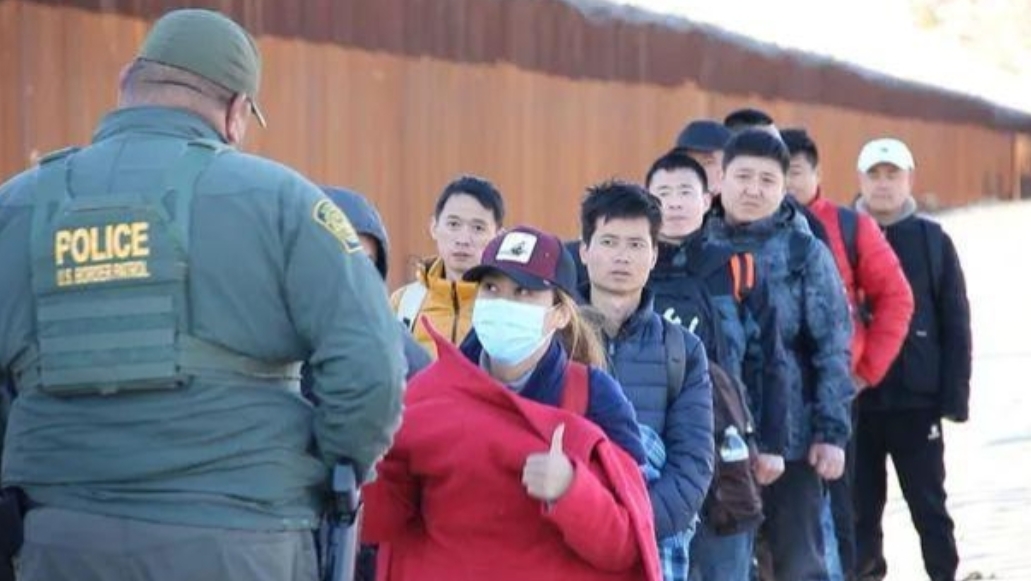 美国为什么不用中国润人充军？
 
就这么说吧，美国不把他这帮人当成间谍关起来就不