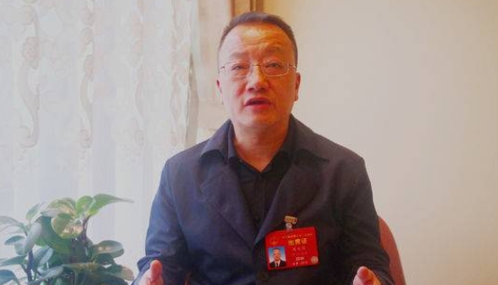 从某些层面上来说，这一提议还是要支持的。毕竟随着社会的发展，以及职场求职企业用人