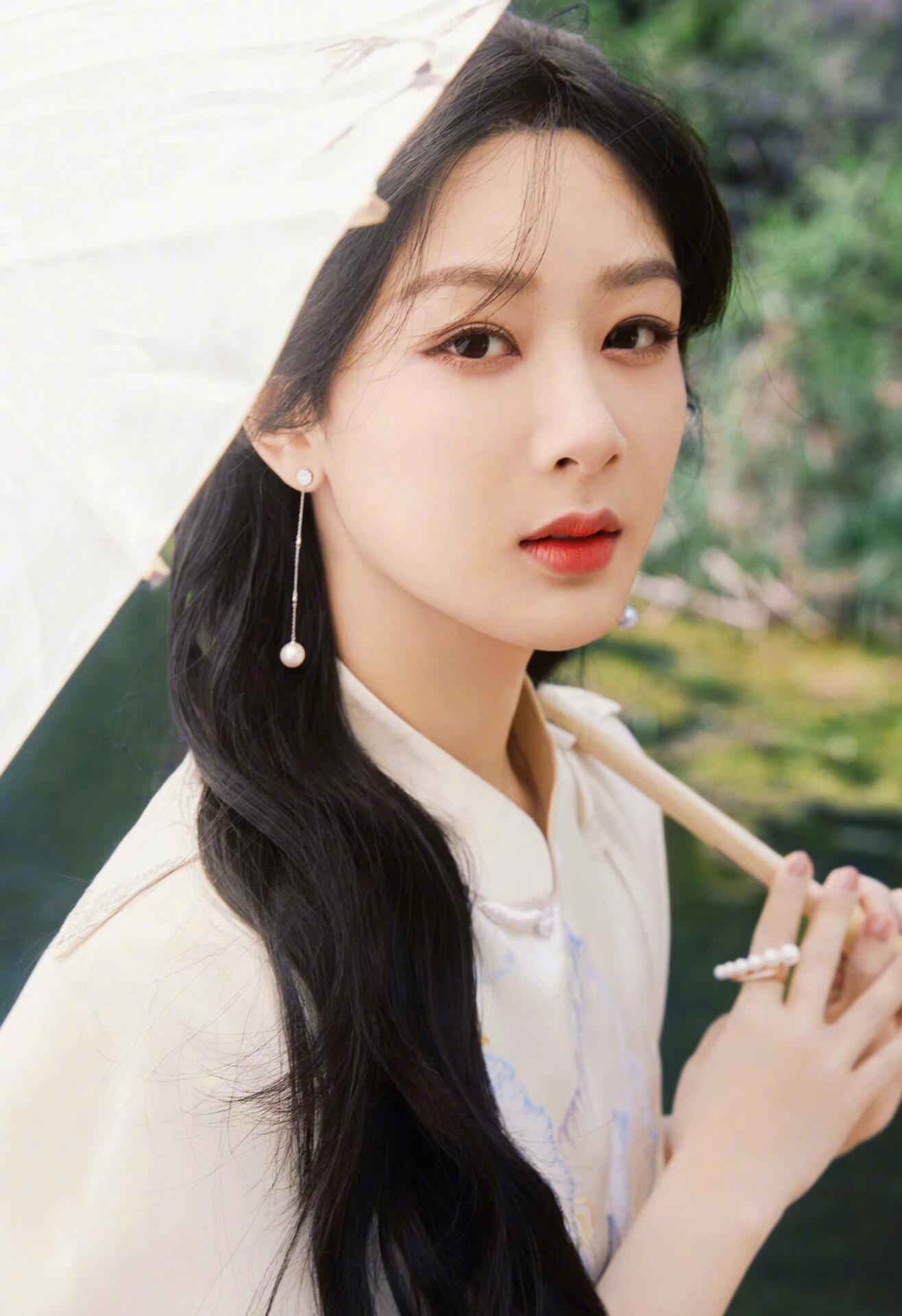 杨紫，成长勇气与真实的赞歌