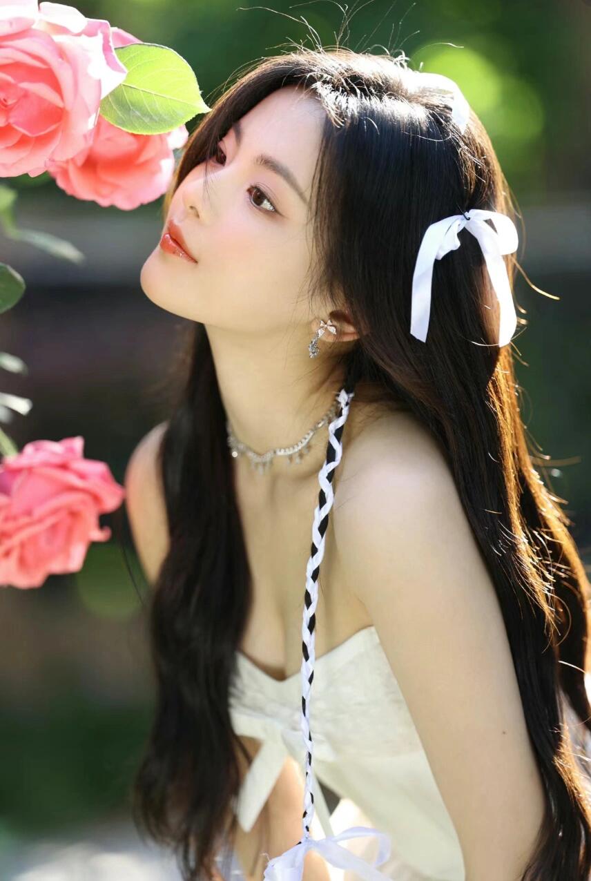 杨超越——风情万种