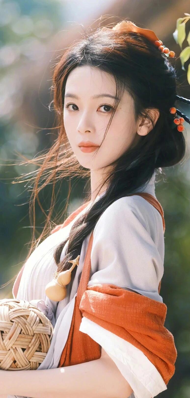 陈瑶——端庄大方