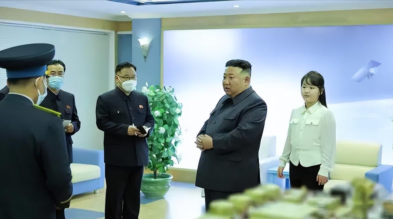 金正恩有1子2女，为何唯独金主爱霸气亮相，其他孩子却如此神秘?