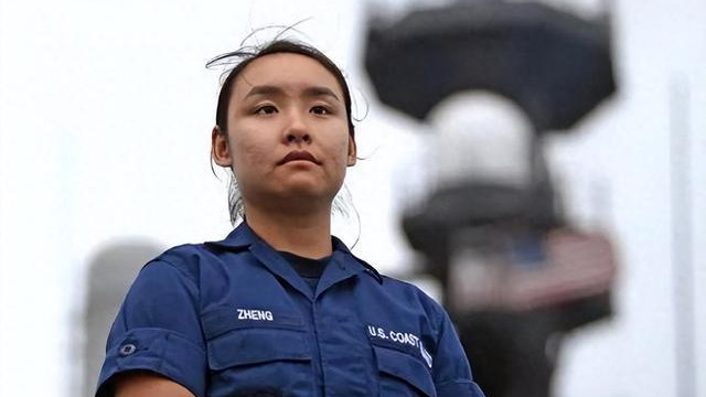 5年前站在美国军舰上，用中文警告我国海军的华人女兵，结果如何