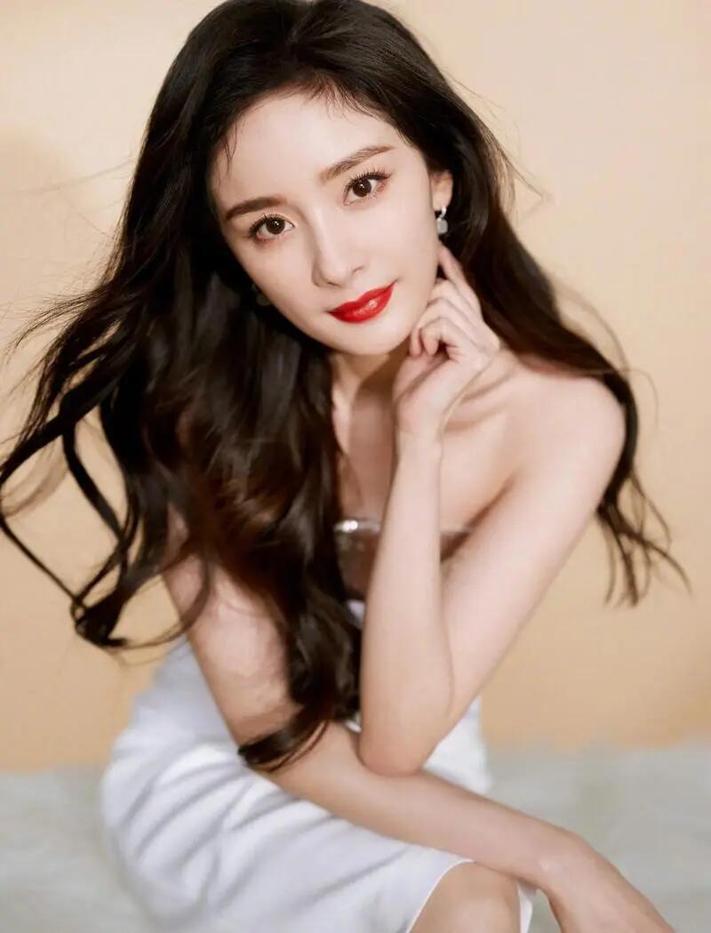 杨幂的演艺之路，璀璨且不断成长