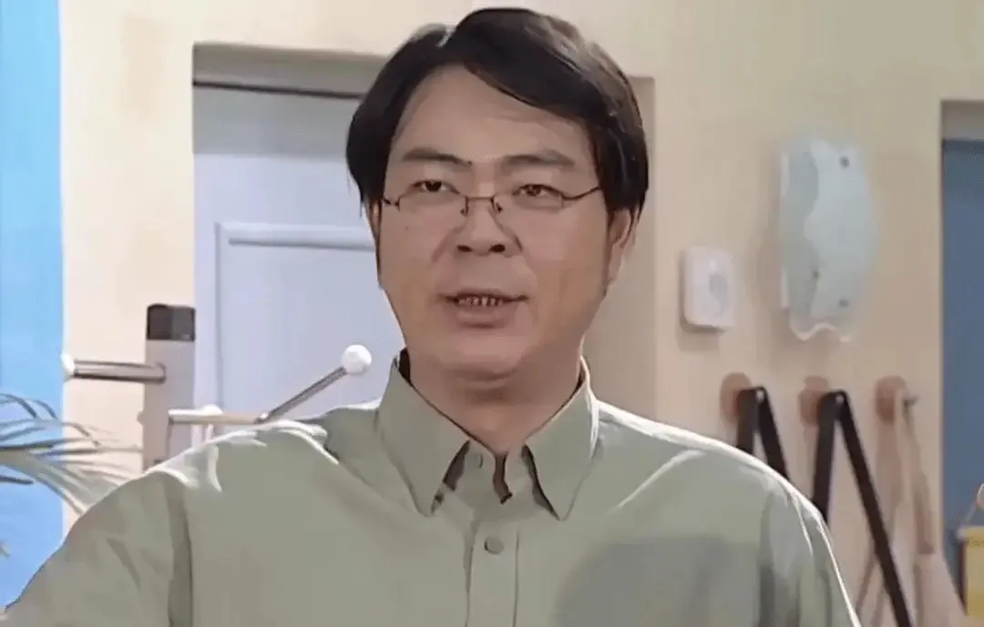 看了高亚麟出轨丑闻，才明白演艺圈很多道理。
贵圈不离婚才是新闻，出轨只是徘闻；
