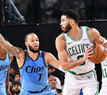 哈登、小卡缺席！快船残阵加时不敌凯尔特人。NBA常规赛，快船主场迎战凯尔特人，这