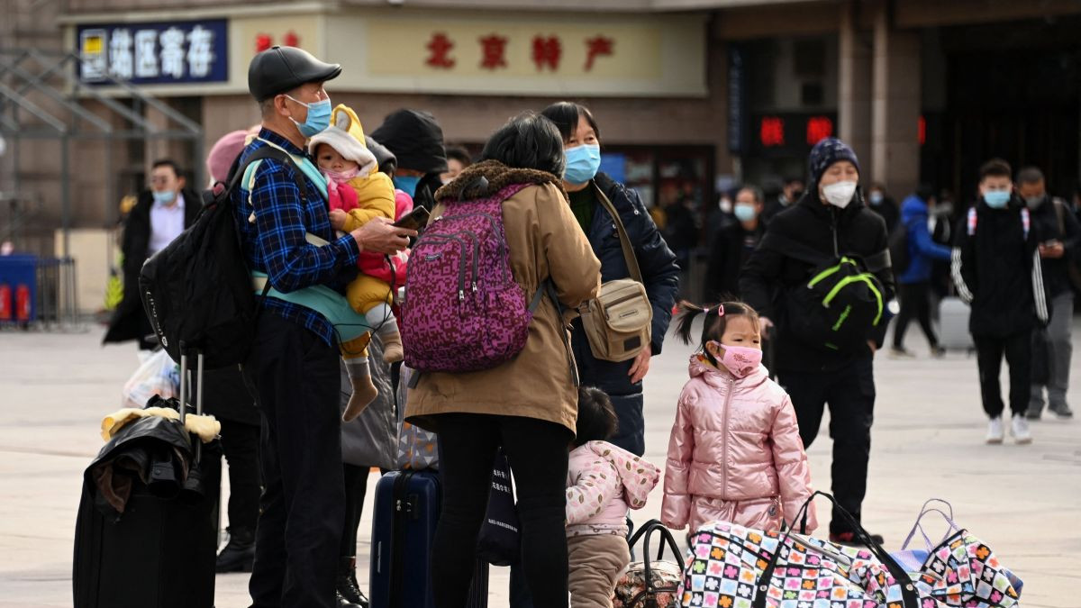春节将至，谁家过年成难题：一场关于家庭、传统与情感的深度探讨