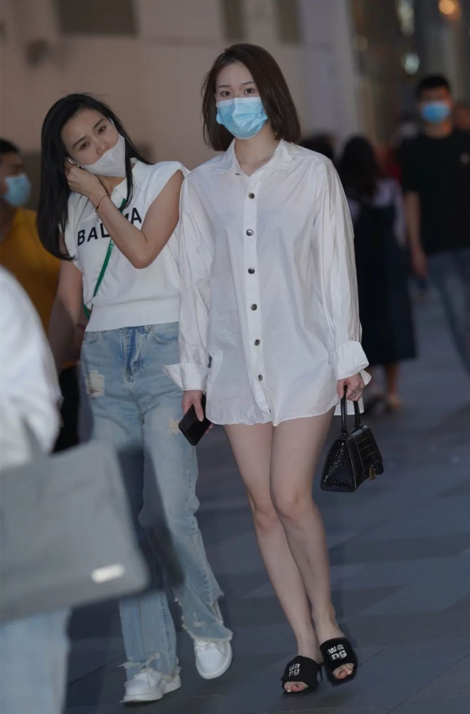 女生搭配的水平和心情有关