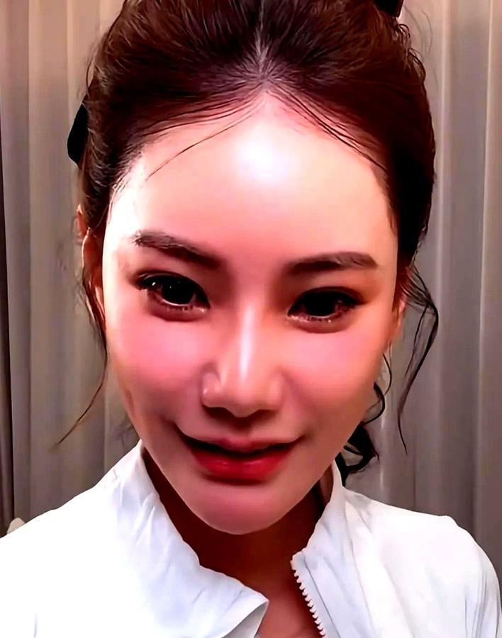 张兰的危机公关真是太硬核了！

凌晨天还没亮，全网就炸出了她在北京家中录制的澄清