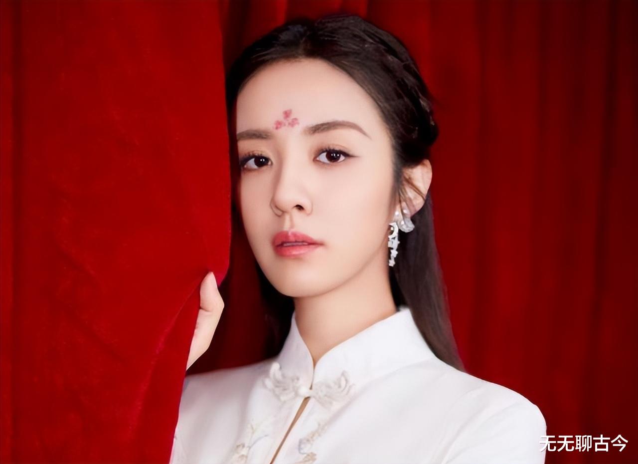 知名女星王晓晨，深夜发文疑似告别，评论区瞬间沦陷!（明星王晓晨张翰拍戏花絮视频）-第24张图片-九妖电影