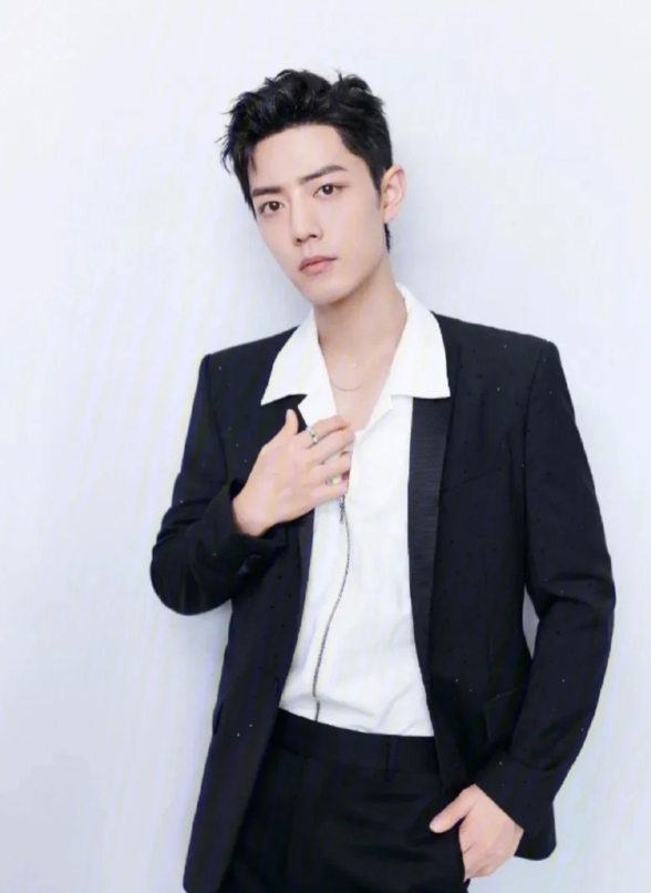 肖战：努力前行，带来更多精彩的表现