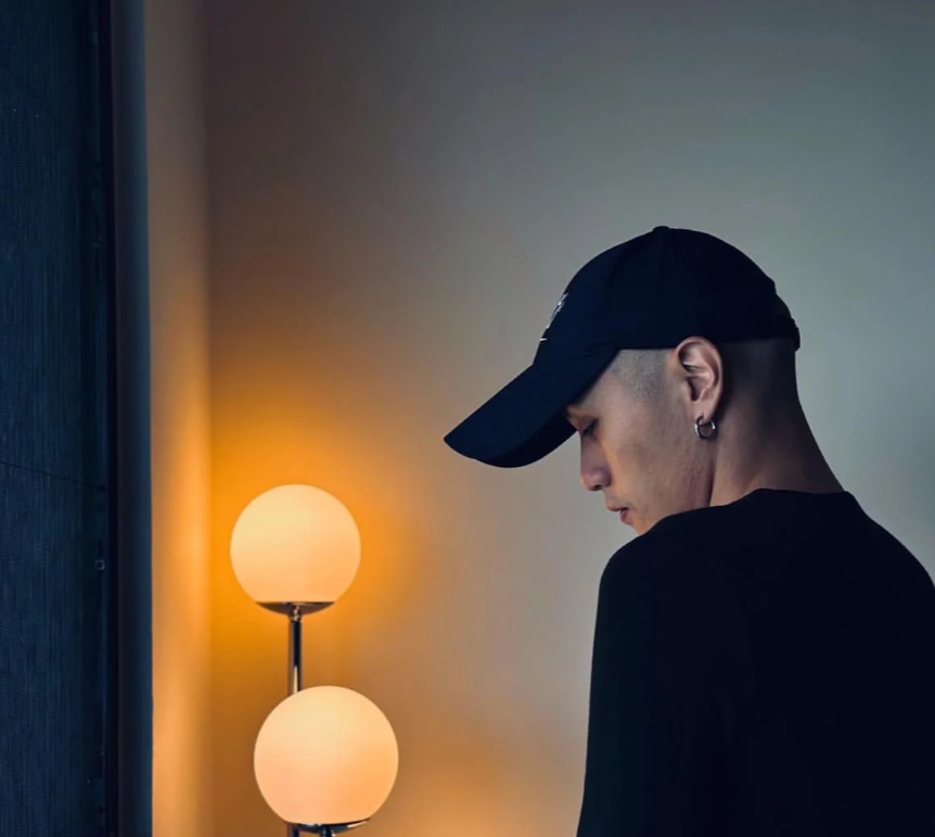 黄宣：实力很强的歌手