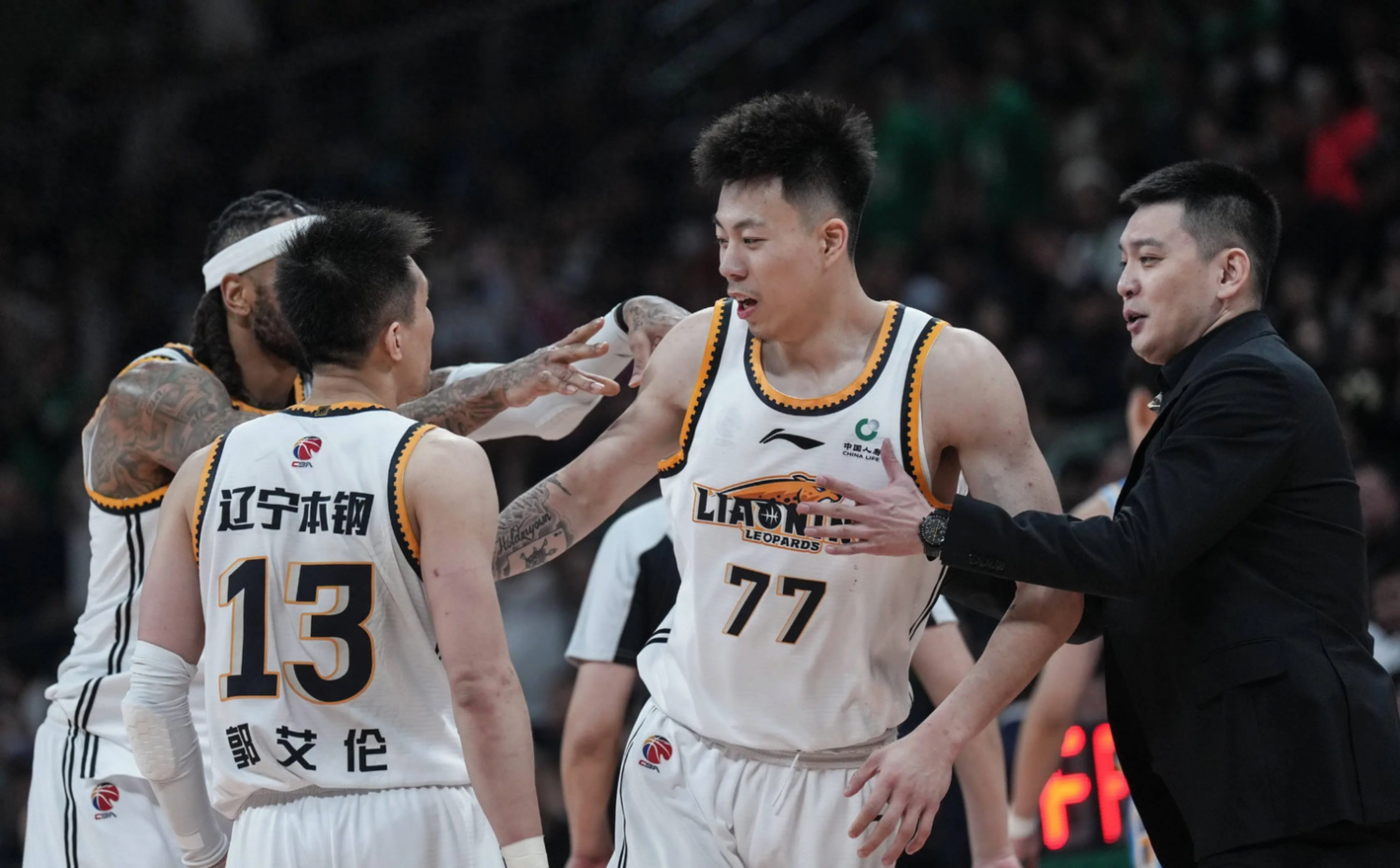 CBA大乱斗来了，精彩不断！