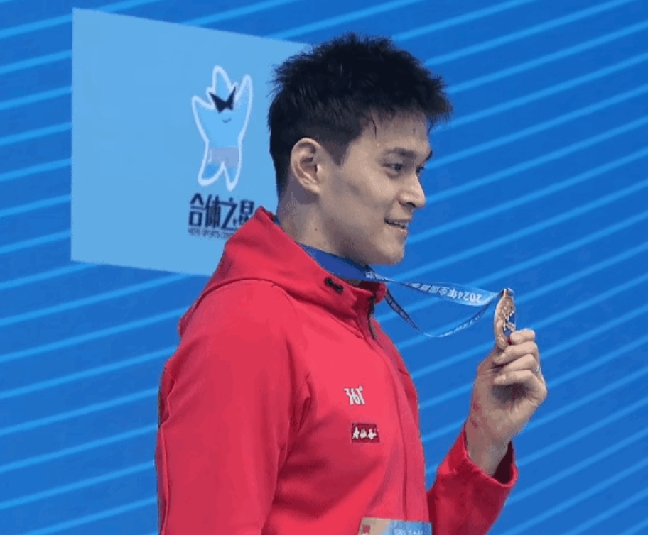 孙杨不可能再回国家队了，真实原因就这3 个！

1.因为暴力拒捡兴奋剂的事儿，都