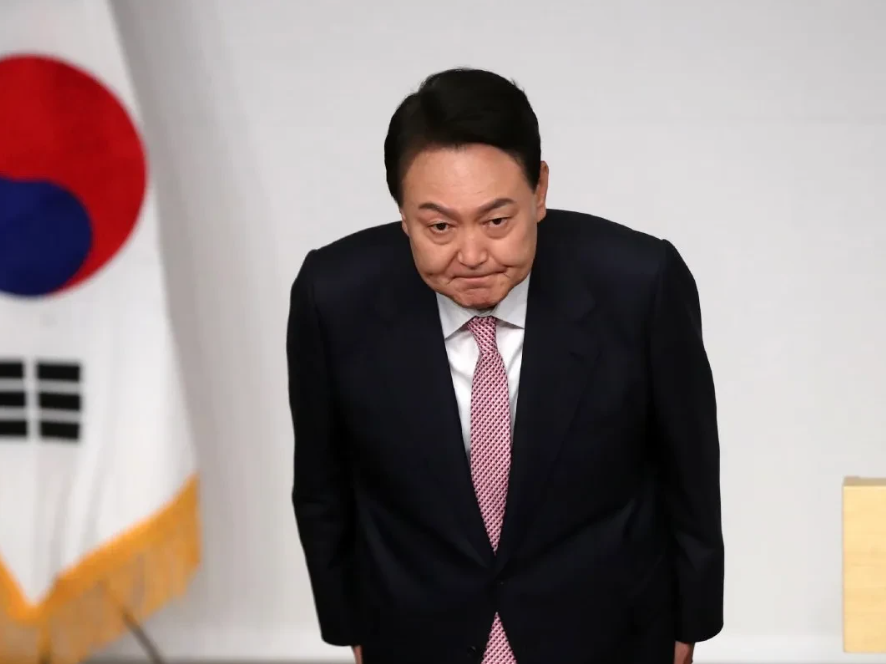 重磅消息！韩国法院不支持总统尹锡悦异议申请。刚刚，多家外媒发布快讯称，韩国首尔法