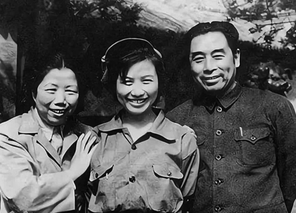 孙维世是周总理的养女，一向深受周总理的疼爱，但是在婚姻问题上，孙维世却让周总理非