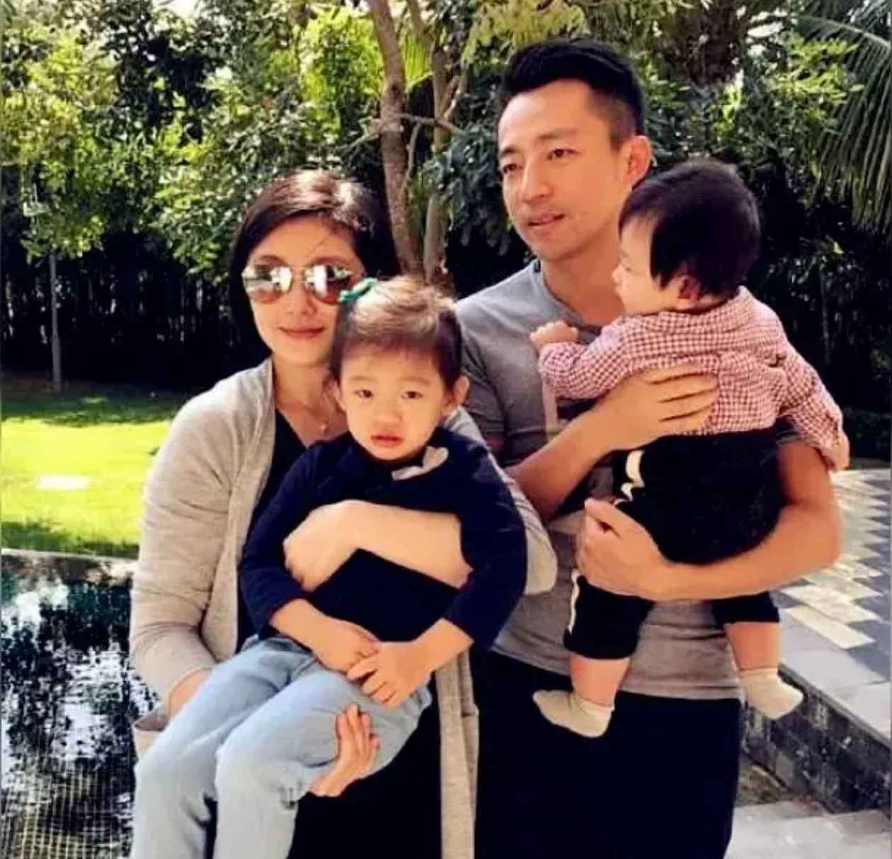 大S目前为止做的最聪明的一件事就是立了遗嘱。
她是最了解她妈妈和妹妹的个性，碍于
