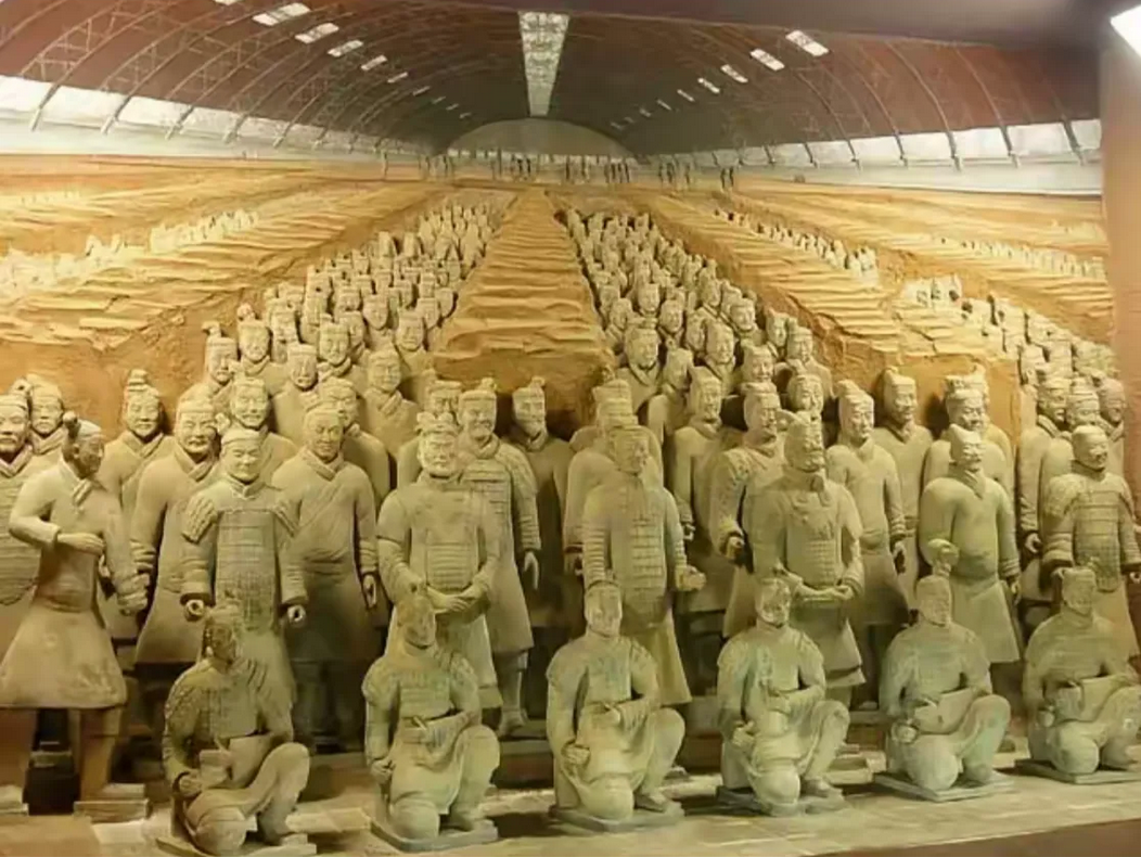 万万没想到，秦始皇陵竟成了旅游界的吸金巨头，年收入高达12亿，这仅仅是门票收入，