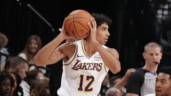 詹姆斯29+5+8 湖人惨败热火，今天老詹是真想结束尴尬