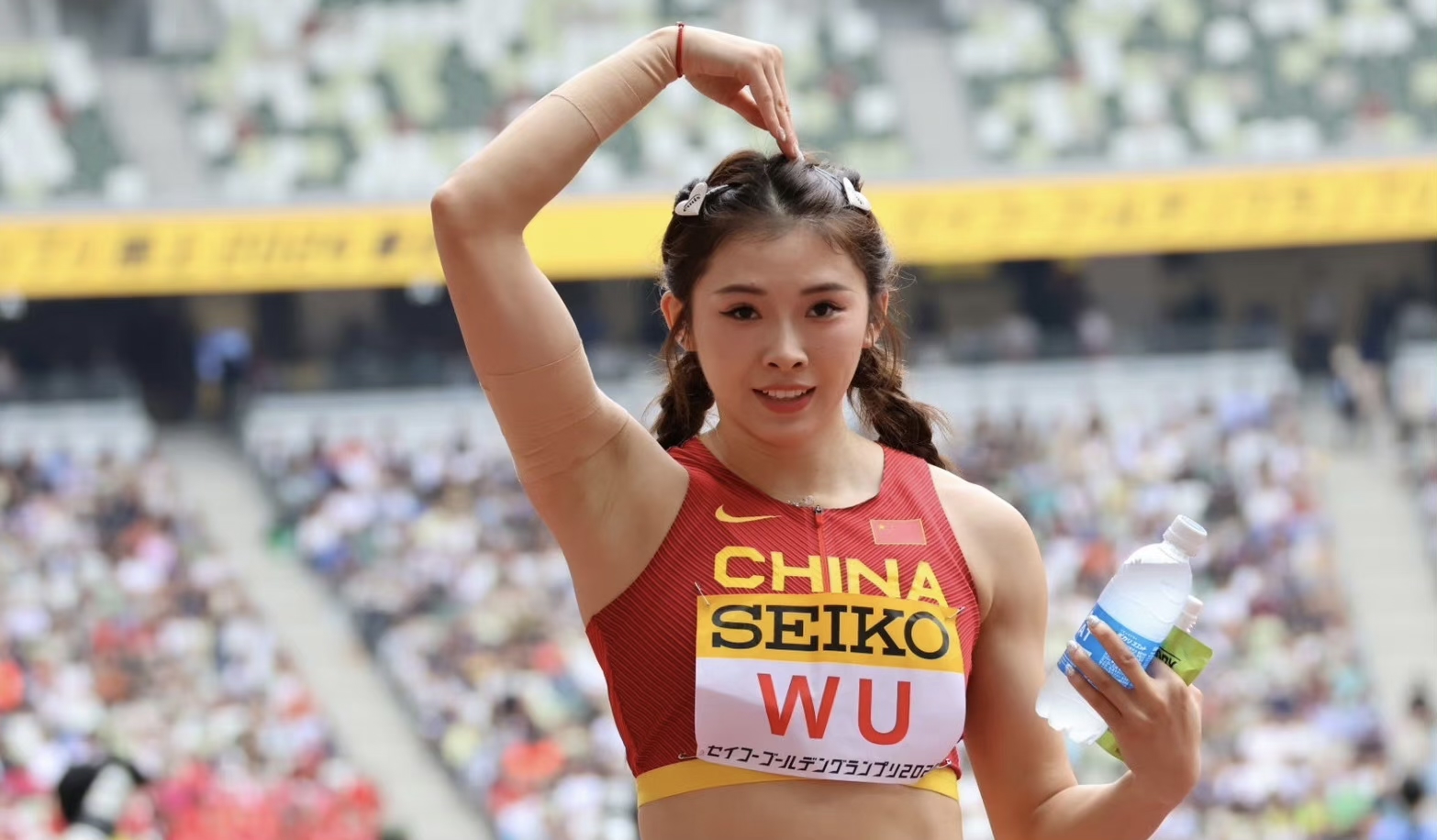 来看看吴艳妮东京夺冠的成绩单，日本的田中佑美12秒90，其实实力已经很强了，可惜