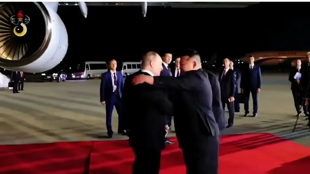 普京虐戏韩国，金正恩笑喷了，尹锡悦根本不是普京的对手……
普京访问朝鲜，韩国担心
