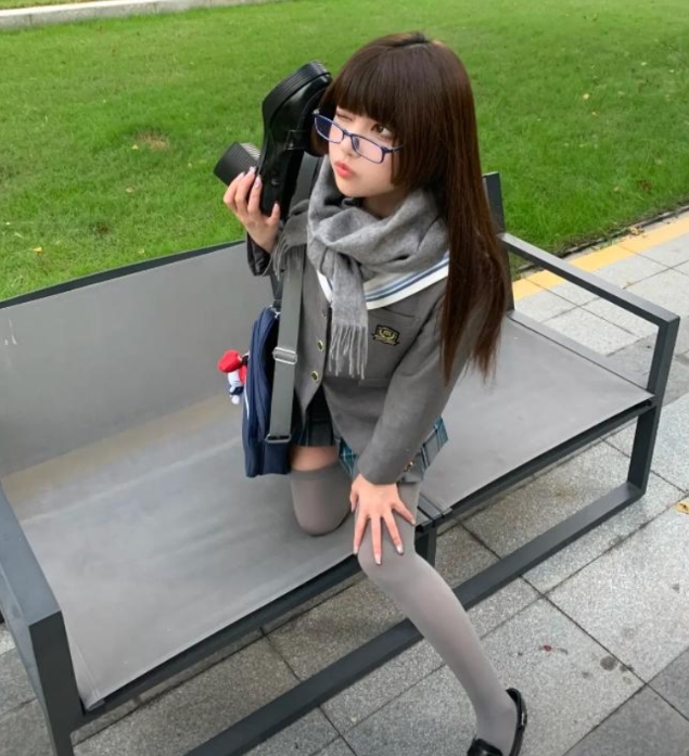 只能黑或白吗 我选择灰色