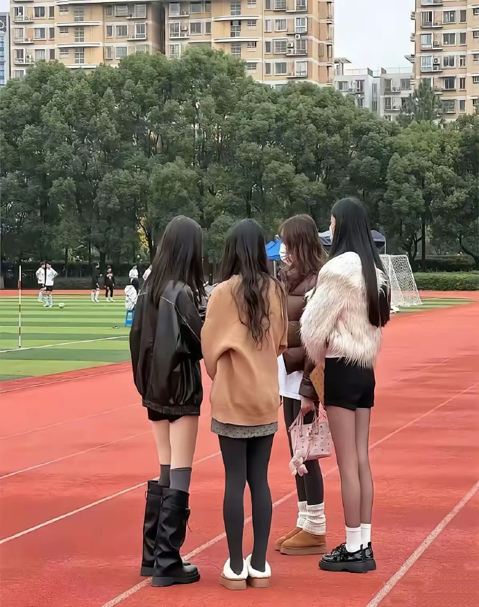 现在的大学生都这么开放了吗？