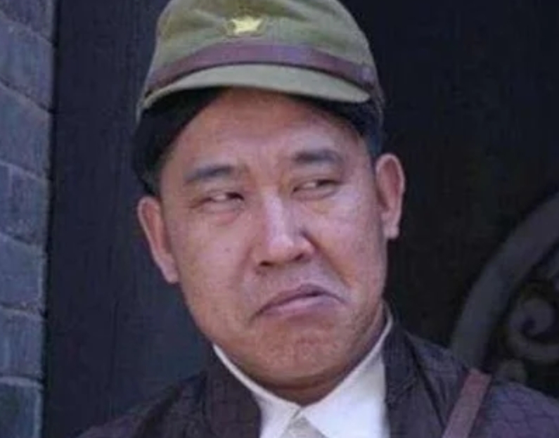 演了31年的反派，妻女却都貌美如花