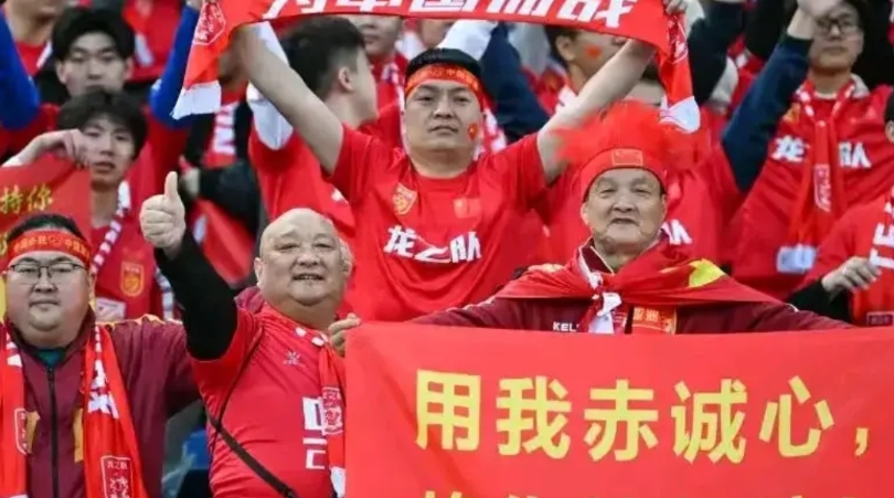 晚上八点，中国男足传出4个消息！

1.动作迅速，中超最大牌的外教来了！
今天下