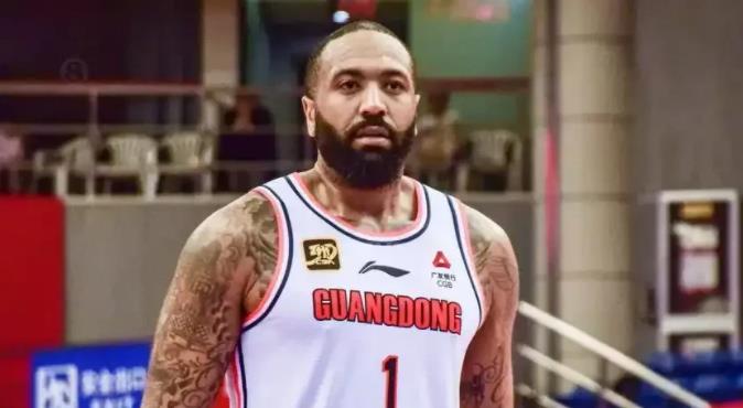 CBA本赛季谁是造犯规大王！

1.俞泽辰

2.郭昊文

3.迪亚洛

4.吉