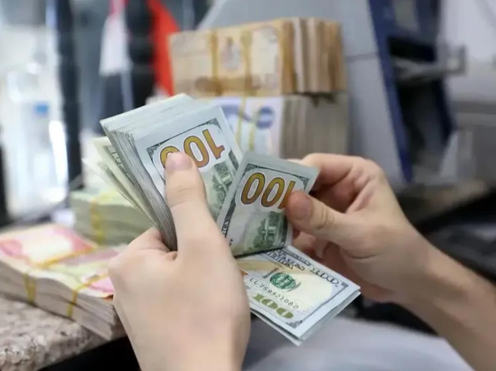 美债没有极限，反正美国也没想过还钱，35万亿和一千万亿理论没有区别。
但是呢，虽