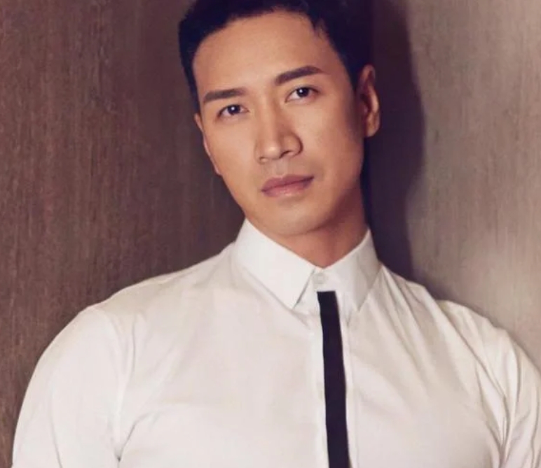 何晟铭是一位备受瞩目的中国内地男演员