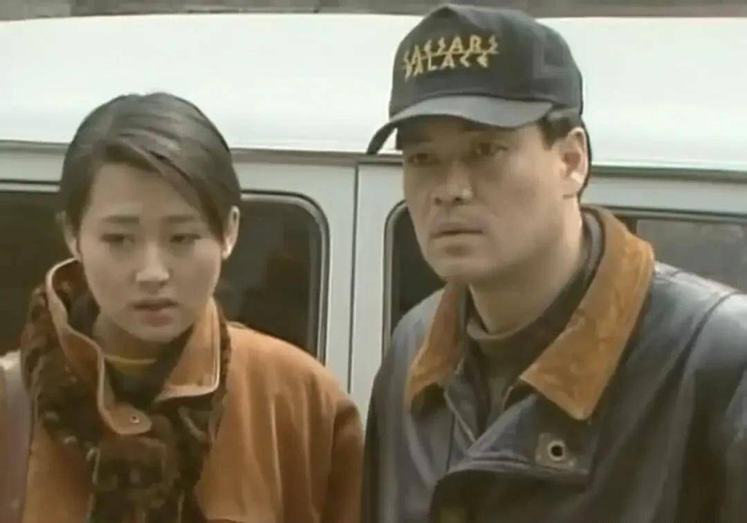 2013年，《平凡的世界》开拍，导演早早相了尤勇扮演暖福军。
可尤勇到了剧组却说