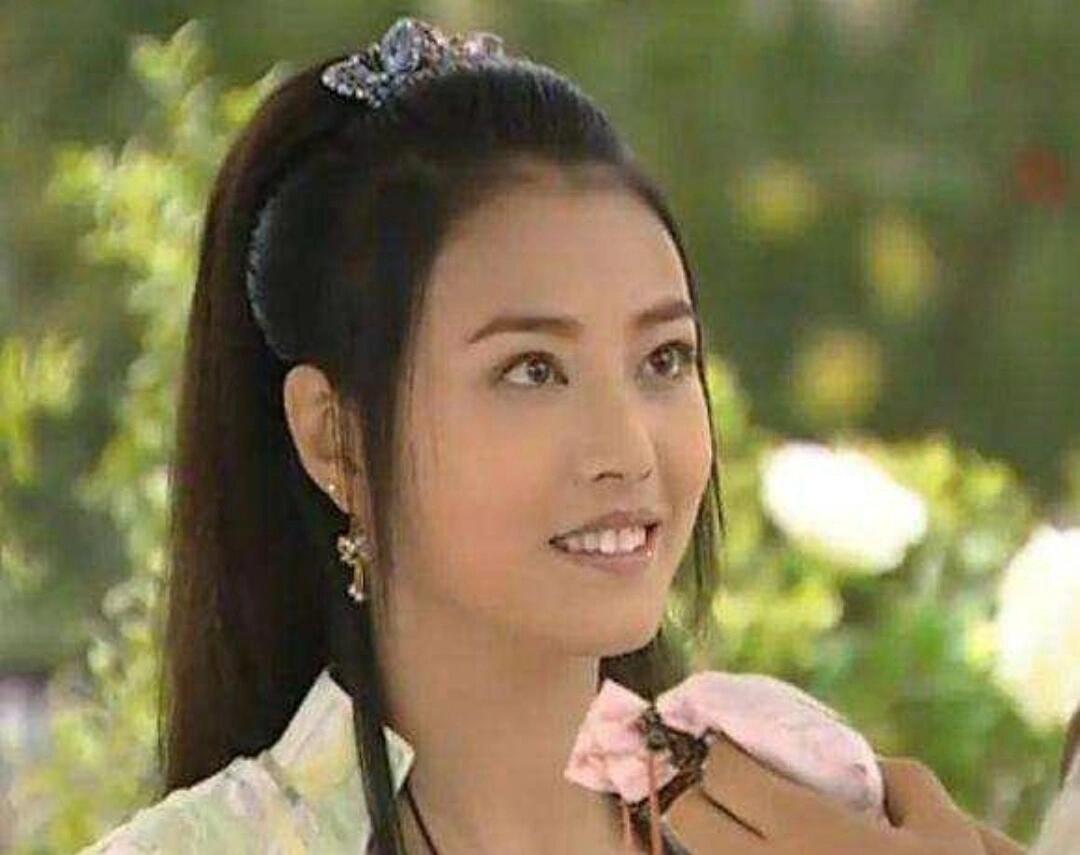 周海媚，演艺事业与人生价值的完美结合