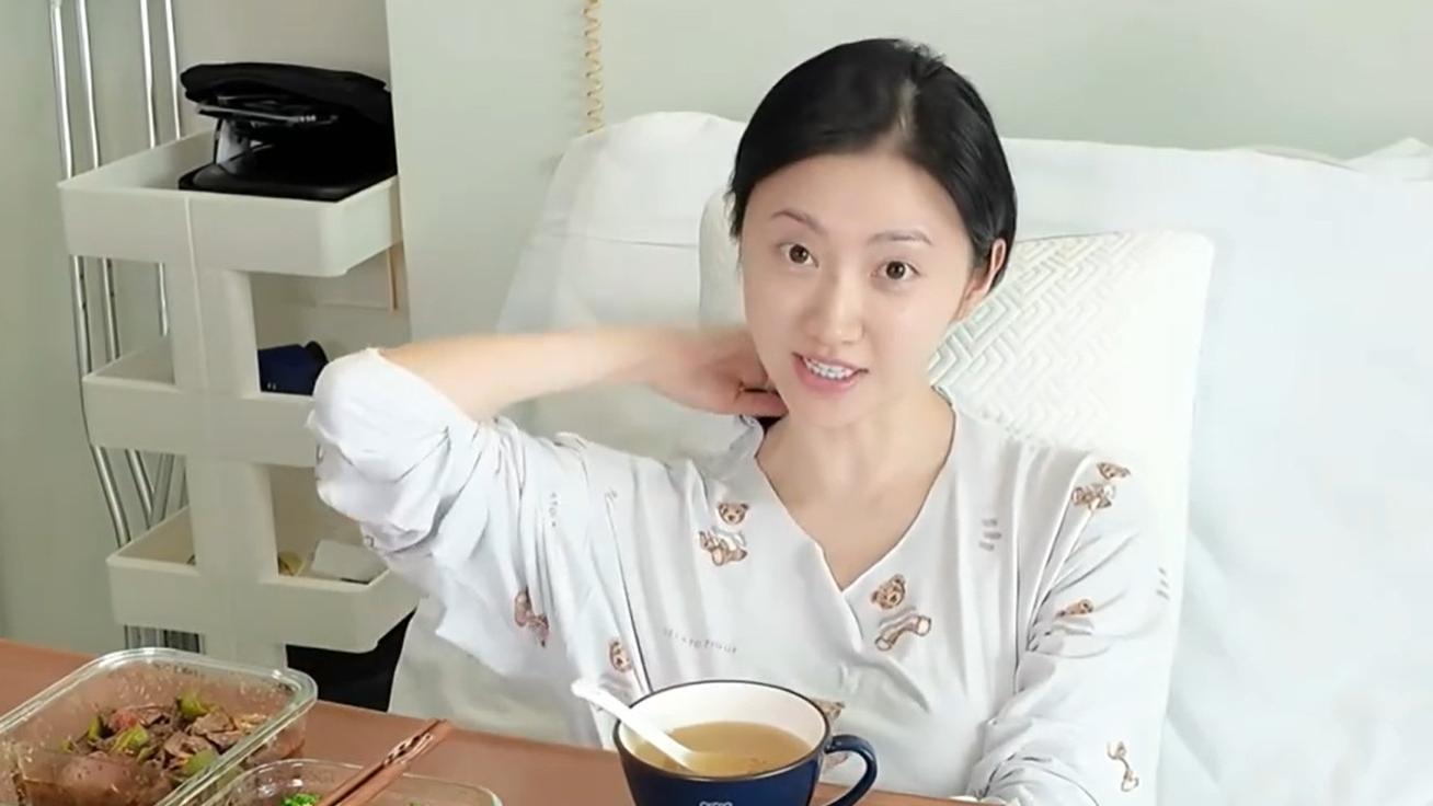 景甜手术细节曝光！做了三个手术，过程非常疼，医生晒照回应