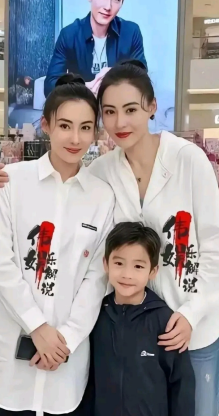 一眼看过去还以为有两个张柏芝，这也太像了，傻傻分不清了，发现很多著名男女明星都能