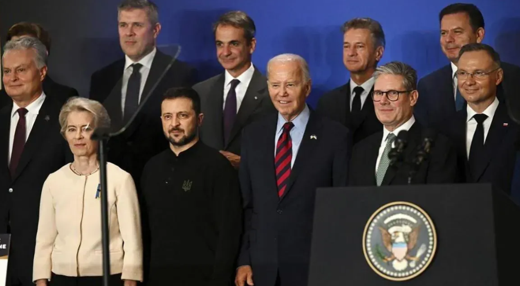 德国媒体说实话了！

1. 德国媒体这次真敢说，直接点破了美国的心思：不管谁当选