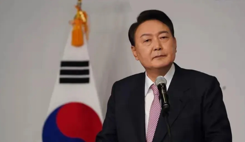 又反转，韩国执政党为何又反对弹劾尹？3点猜测：
1.只要尹死皮赖脸不辞职，剩下两