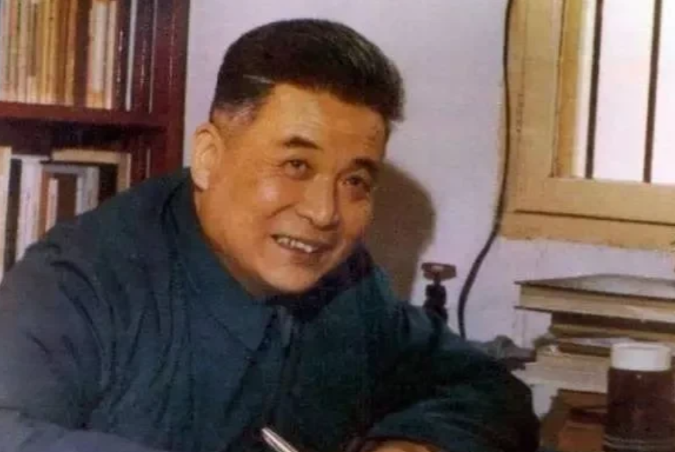 “三十年后还有人会记得我吗？”1986年，邓稼先在生命的最后时刻，想要去天安门看