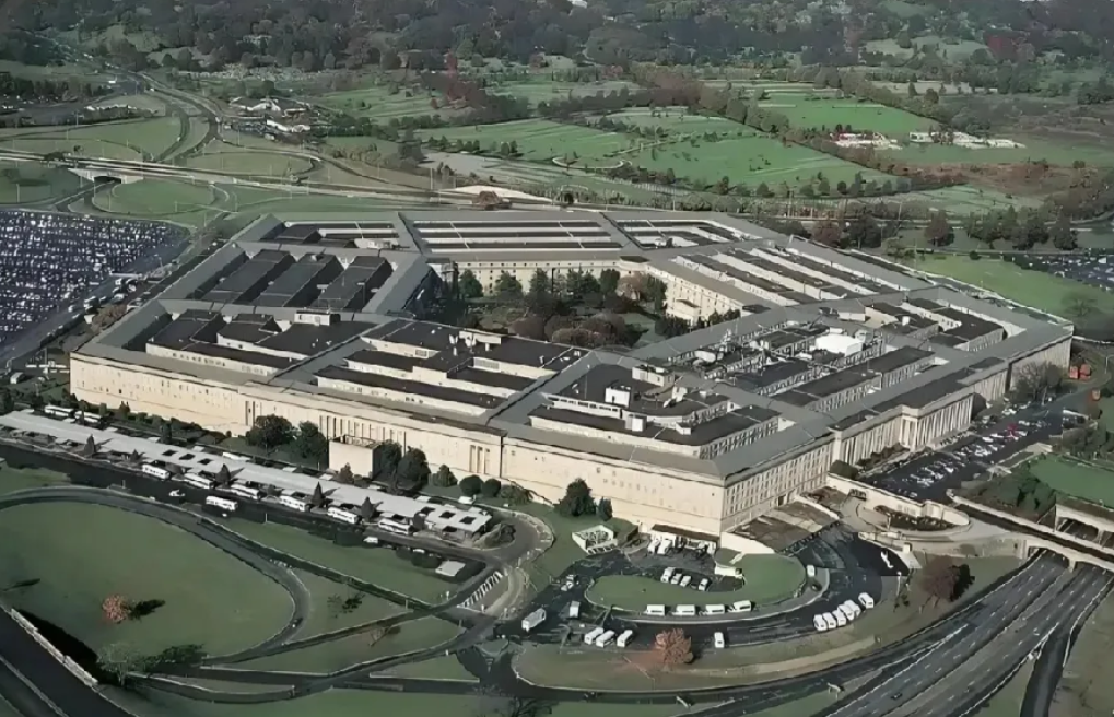 美国终于认识到事态的严重性了。俄罗斯卫星通讯社11月21日报道，美国国防部战略司