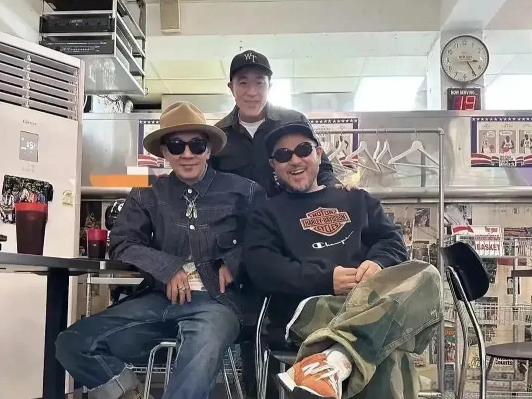 不管是面对前任汪小菲，还是面对现任具俊晔，大S次都输得彻彻底底！
阔别五年，张兰